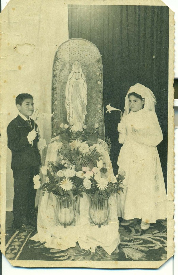 Primera comunión de los hermanos Alcayaga