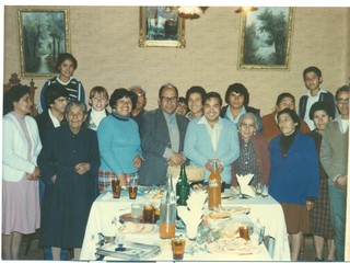 Tertulia de un grupo católico Tertulia de un grupo católico
