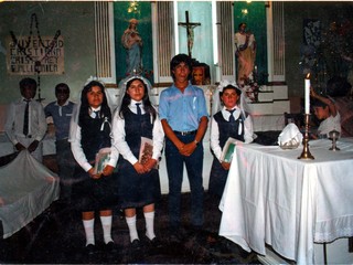 Primera comunión en la iglesia de Gualliguaica Primera comunión en la iglesia de Gualliguaica