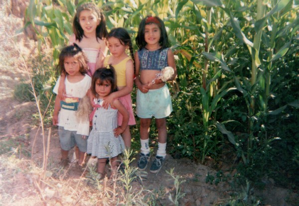 Niñas en el maizal Niñas en el maizal