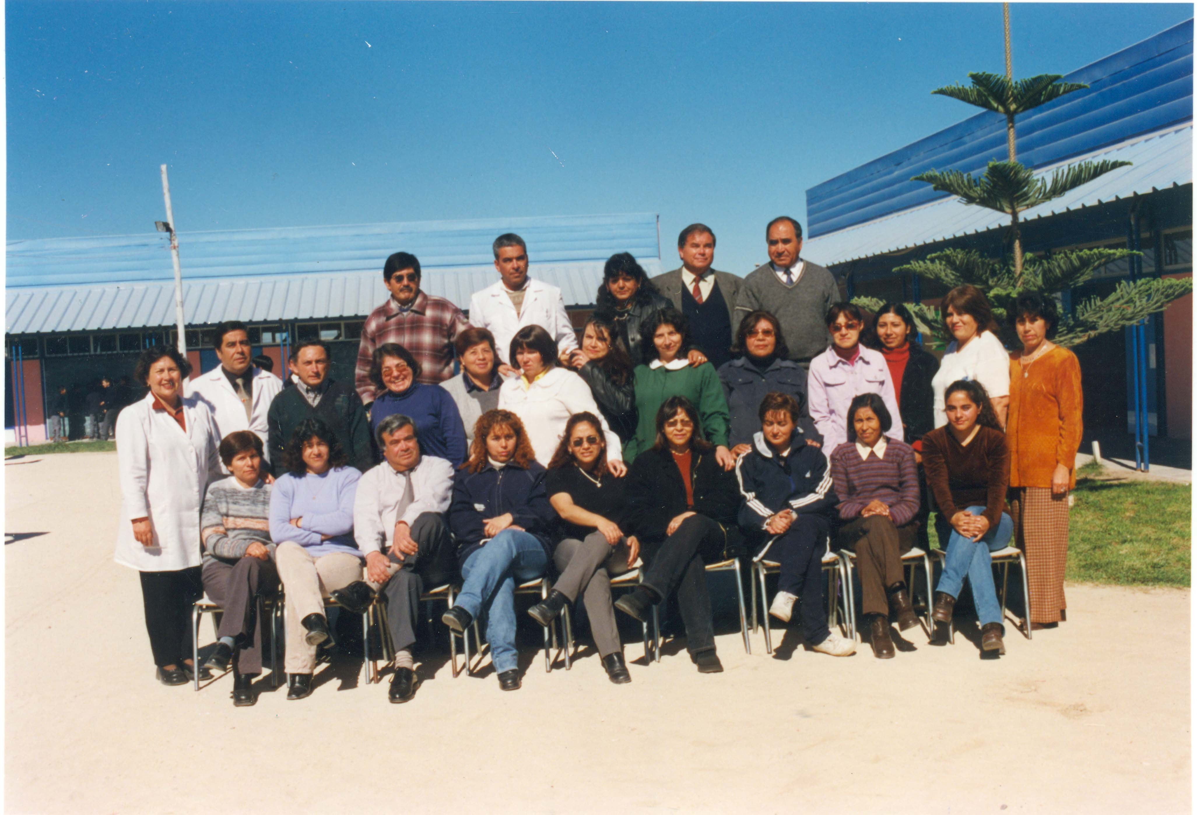 Docentes de la escuela "David León Tapia" Docentes de la escuela "David León Tapia"