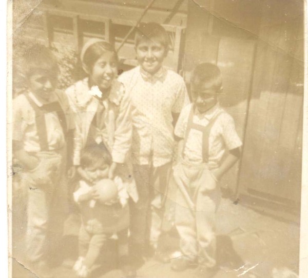 Niños de la población Inés de Bazán Niños de la población Inés de Bazán
