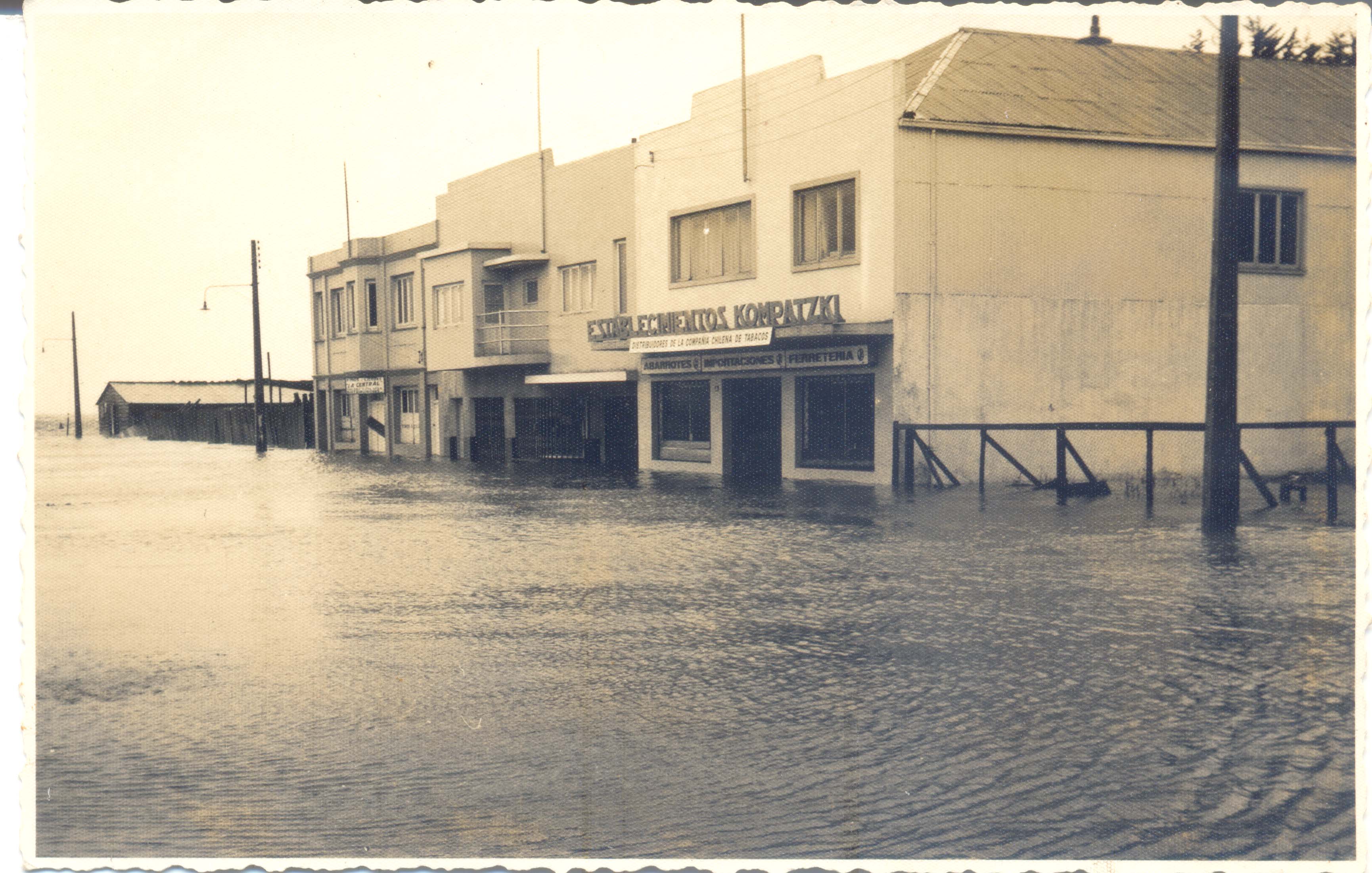 Inundación de la calle Prat