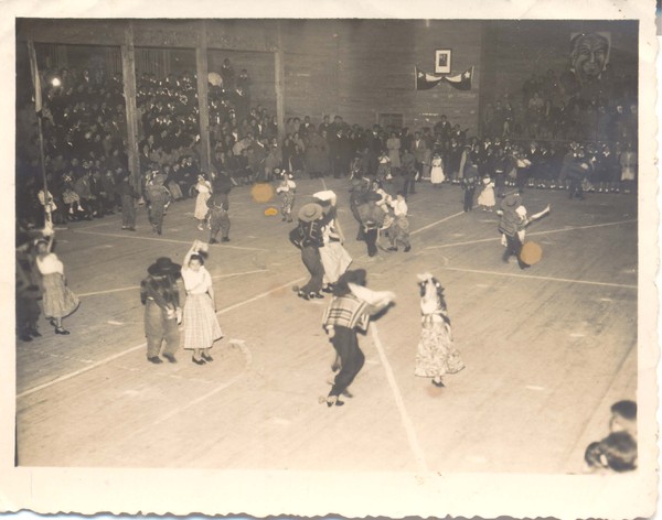 Presentación de baile en Ancud