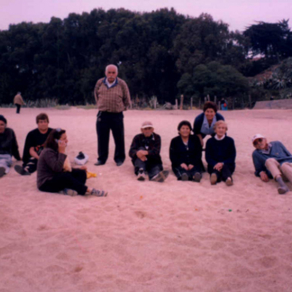 Paseo de club de adulto mayor