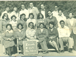 Grupo de profesores de la Escuela E-229 Grupo de profesores de la Escuela E-229