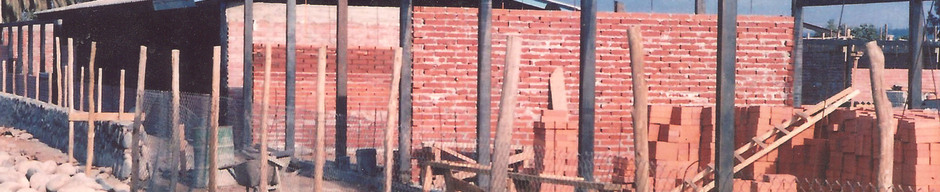 Construcción de la Escuela Mixta F-18 de Altovalsol Construcción de la Escuela Mixta F-18 de Altovalsol