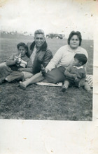 Familia Galleguillos Villarroel en la Pampilla