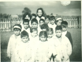 Profesora y sus estudiantes Profesora y sus estudiantes