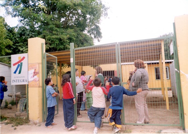 Jardín infantil "Canteritos del sol"