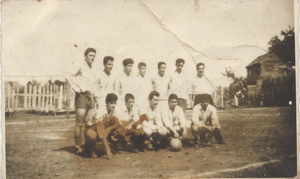 Integrantes del club deportivo Bernardo O'Higgins