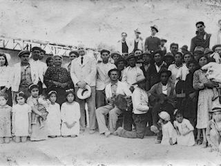 Trabajadores y administrador de la Hacienda El Tangue Trabajadores y administrador de la Hacienda El Tangue