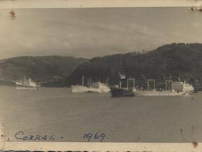 Barcos en la bahía de Corral Barcos en la bahía de Corral