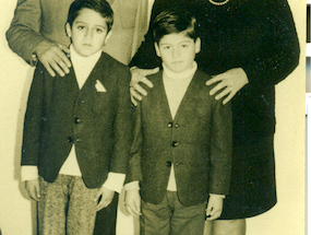 Retrato de abuelos y nietos