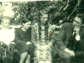 Jóvenes en la Quinta Trautmann Jóvenes en la Quinta Trautmann