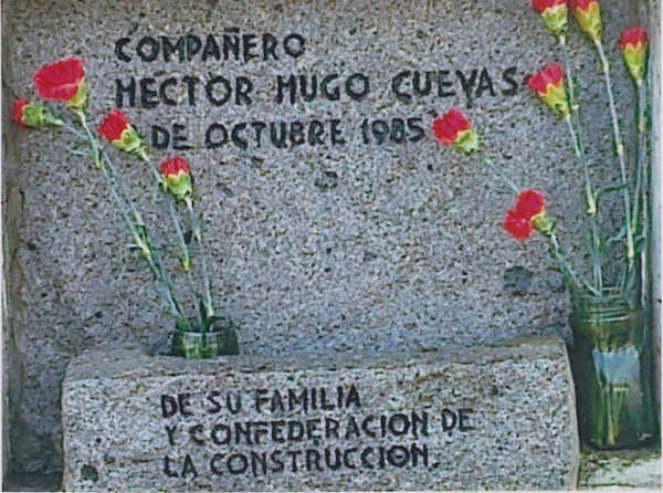 Tumba de Héctor Cuevas