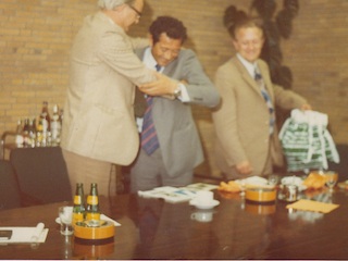 Héctor Cuevas junto a sindicalistas de Finlandia