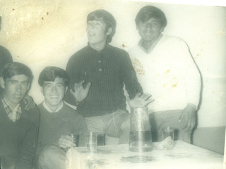 Reunión de amigos Reunión de amigos