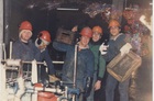 Trabajadores de la sección embotellación de la CCU Trabajadores de la sección embotellación de la CCU