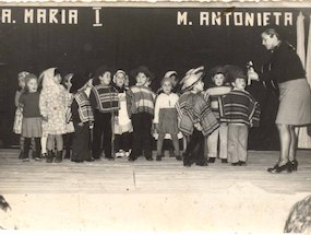 Acto en honor a la reina del verano quellonino