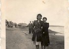 Amigas en la costanera de Quellón