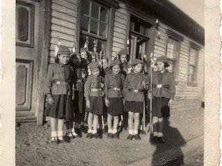 Brigada de niñas Girls Guides Brigada de niñas Girls Guides