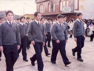 Desfile de alumnos del Colegio San Agustín Desfile de alumnos del Colegio San Agustín
