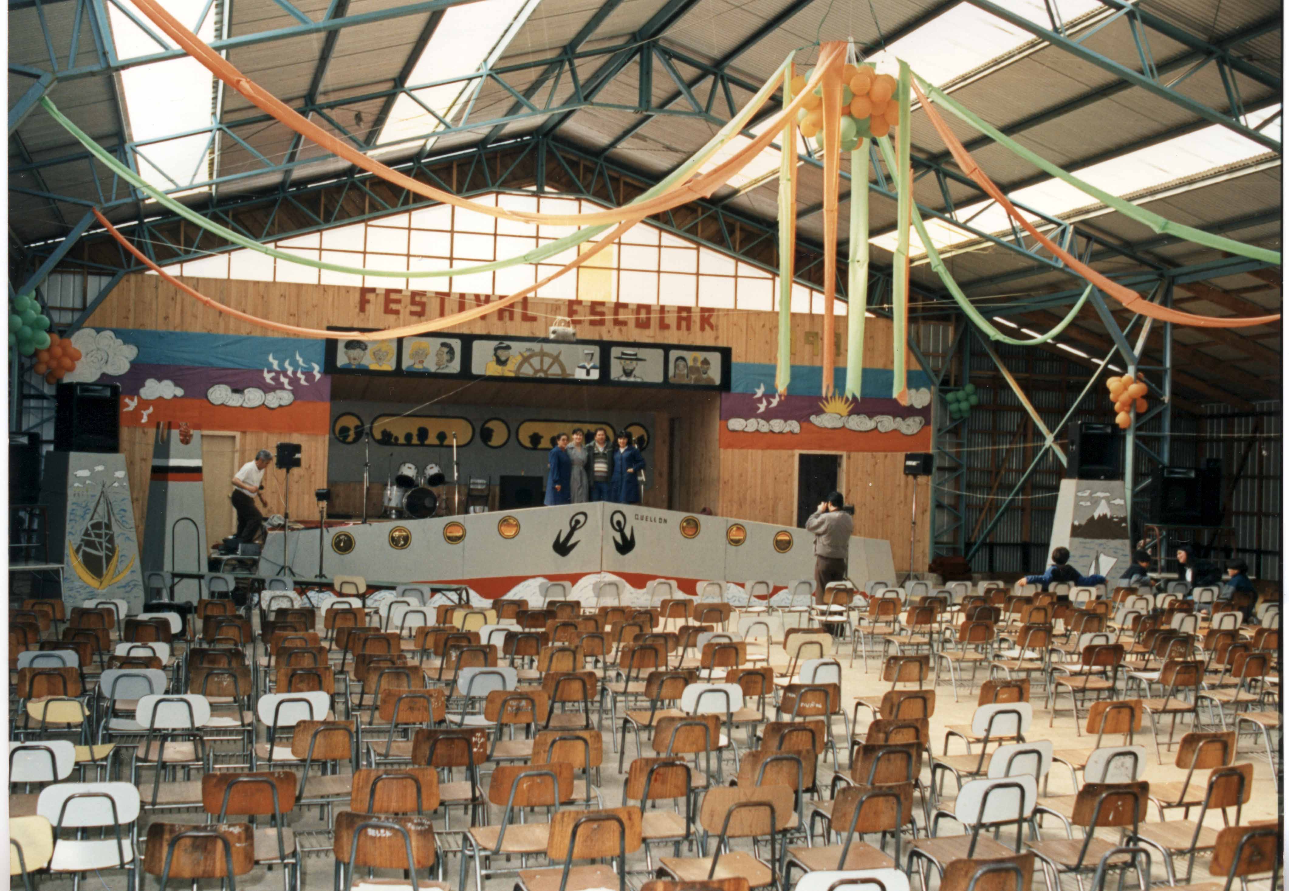 Escenario de festival escolar Escenario de festival escolar