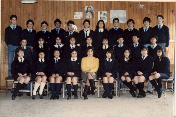 Estudiantes de octavo año de la Escuela E- 1020 Estudiantes de octavo año de la Escuela E- 1020