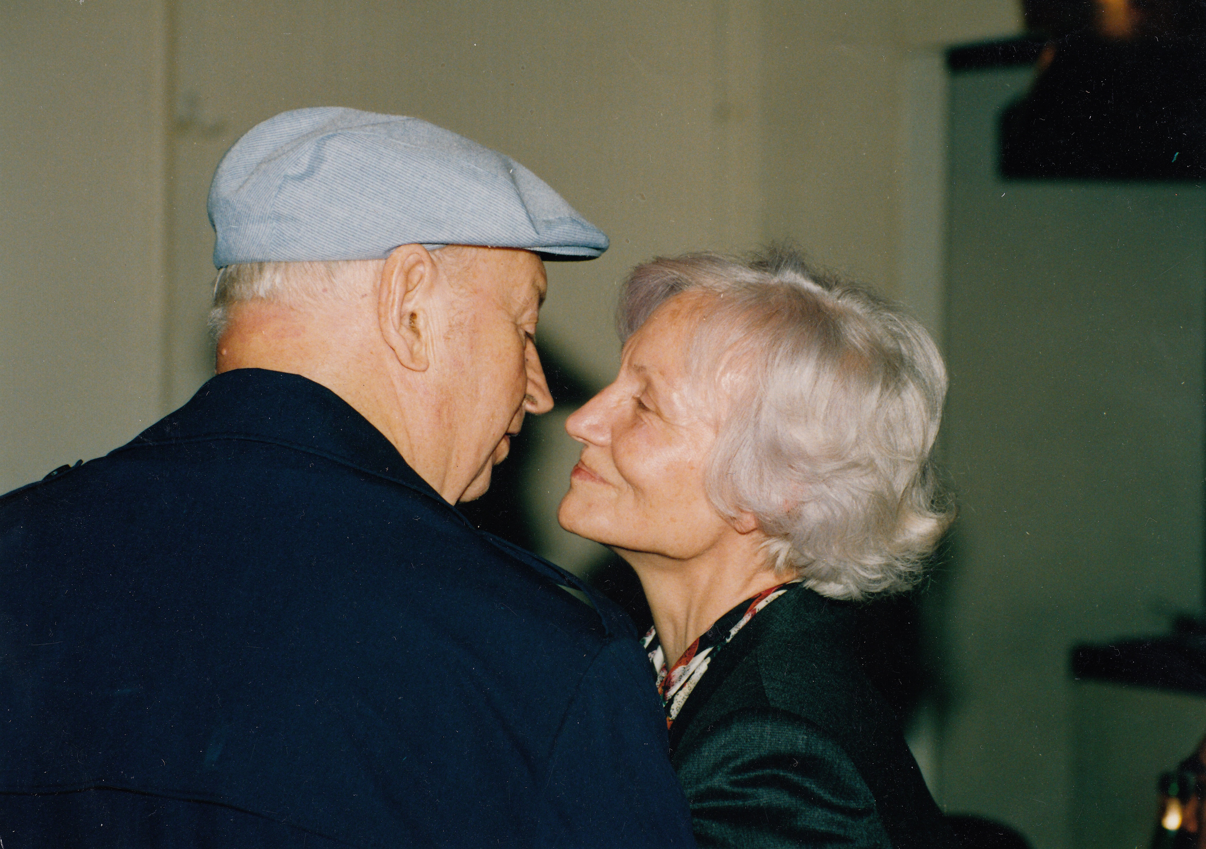Volodia Teitelboim y Margot Honecker Volodia Teitelboim y Margot Honecker