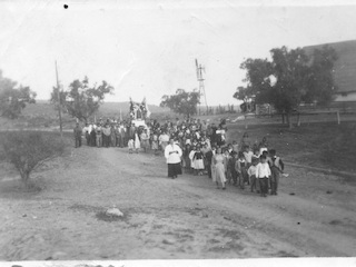 Procesión en la Hacienda El Tangue Procesión en la Hacienda El Tangue