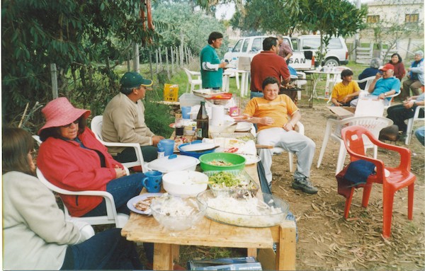 Paseo de aniversario de agrupación cultural