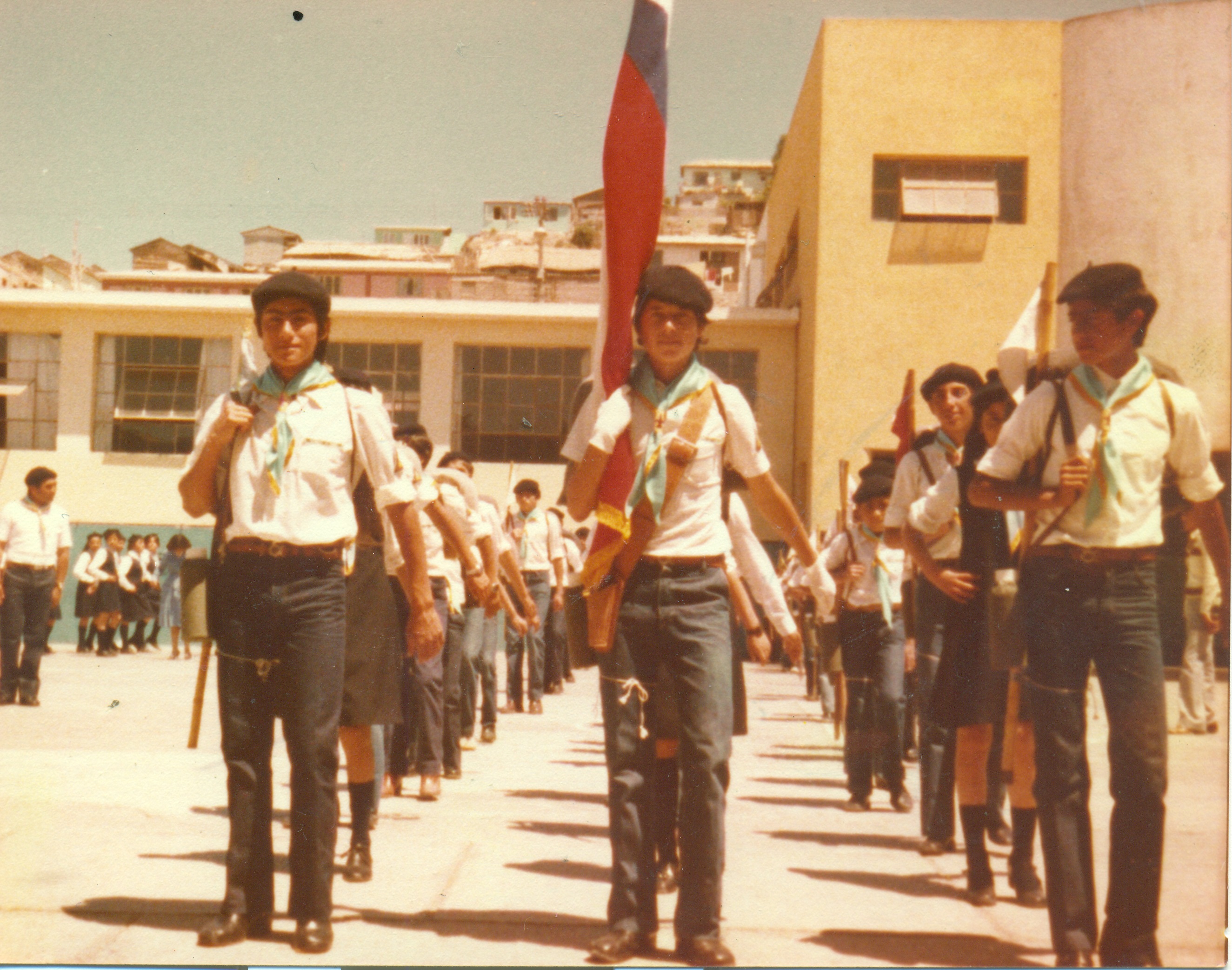Boys scouts de la Escuela F-174 de Tongoy Boys scouts de la Escuela F-174 de Tongoy