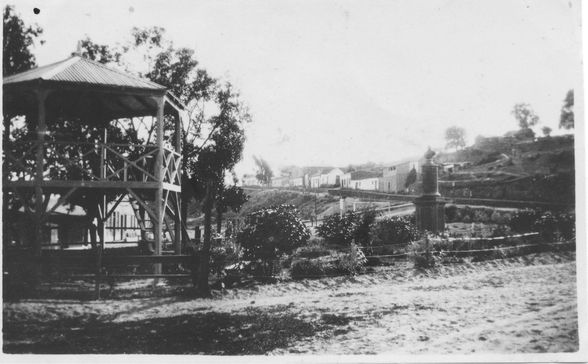 Pérgola en la plaza Pizarro