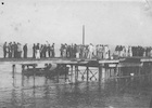 Marinos en el muelle de Tongoy Marinos en el muelle de Tongoy