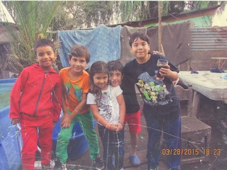 Niños de la población Juan Aspeé Niños de la población Juan Aspeé