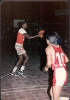 Precalentamiento antes del partido de basquetbol Precalentamiento antes del partido de basquetbol