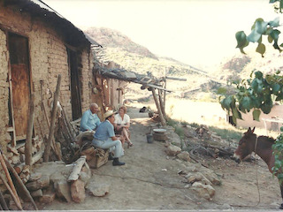 Amigos en la viña Las Piedras