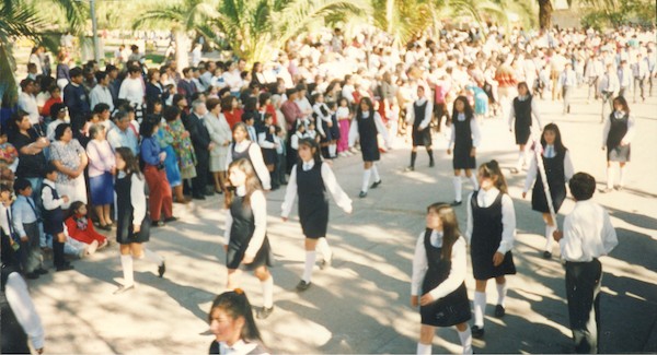 Desfile en conmemoración del combate naval de Iquique