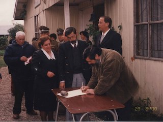 Primera piedra del edificio de la escuela de Pargua