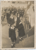 Desfile en la plaza Sotomayor