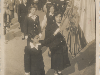 Desfile en la plaza Sotomayor