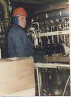 Trabajador de la sección embotellación de la CCU Trabajador de la sección embotellación de la CCU