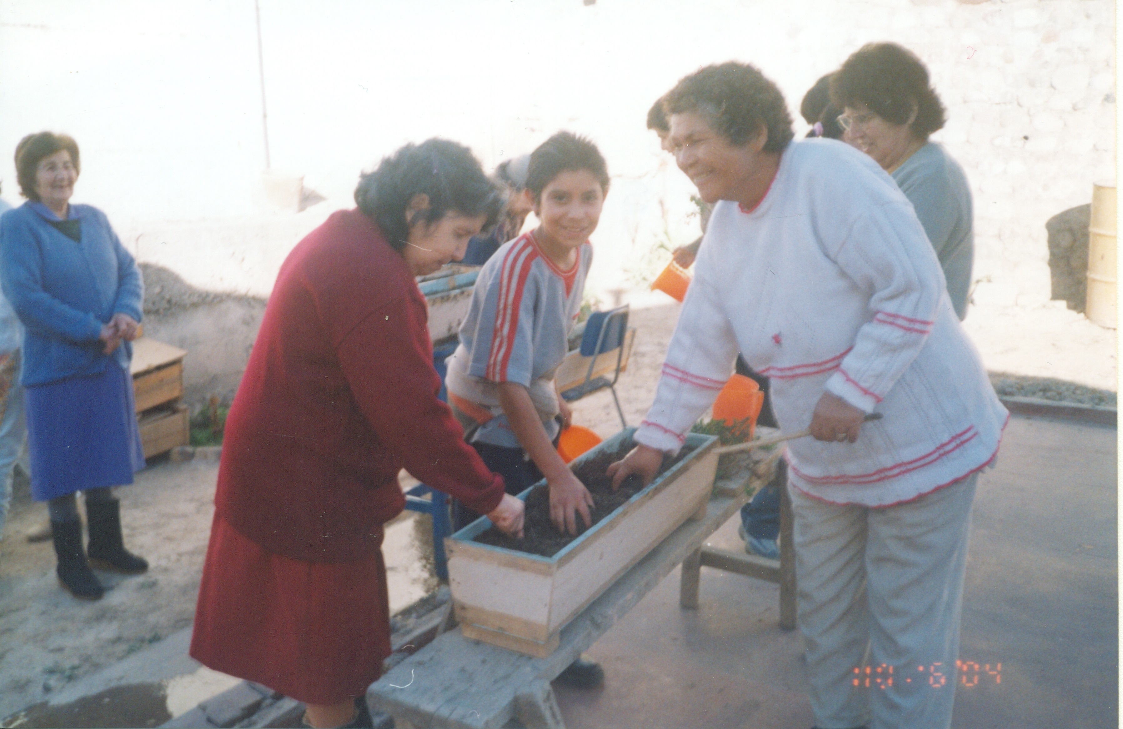 Taller de jardinería en el Club Rehabilitador de Alcohólicos San Pablo