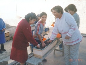 Taller de jardinería en el Club Rehabilitador de Alcohólicos San Pablo