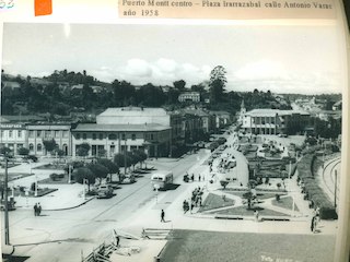 Plaza Irarrázabal y calle Antonio Varas de Puerto Montt Plaza Irarrázabal y calle Antonio Varas de Puerto Montt