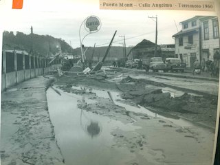 Avenida Angelmó luego del terremoto de 1960