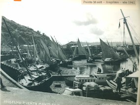 Lanchas en el puerto de Angelmó