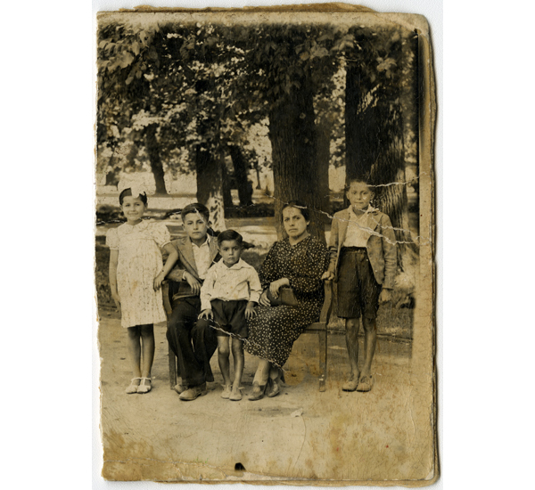 Familia Palma Montero en un paseo a la Quinta Normal