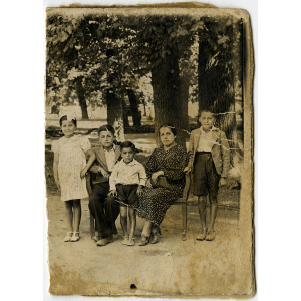 Familia Palma Montero en un paseo a la Quinta Normal